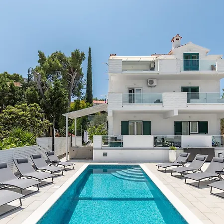 شقة Marina تروغير