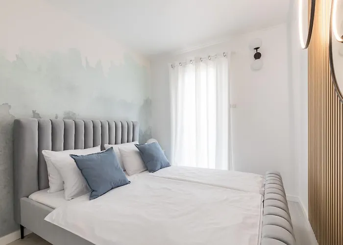 Marina * 트로기르