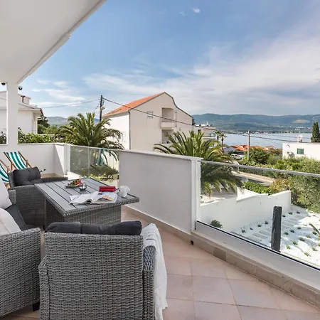 Apartament Marina